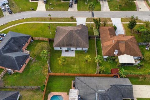 House in Orange Park, Florida 3 bedrooms, 175.31 sq.m. № 2395972 - photo 5