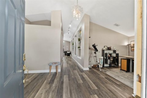 House in Tampa, Florida 4 bedrooms, 236.53 sq.m. № 1756989 - photo 6
