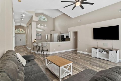 House in Tampa, Florida 4 bedrooms, 236.53 sq.m. № 1756989 - photo 12