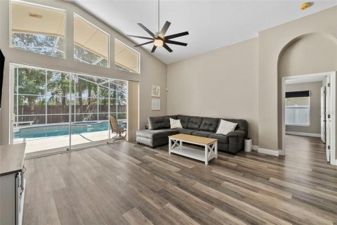 House in Tampa, Florida 4 bedrooms, 236.53 sq.m. № 1756989 - photo 14