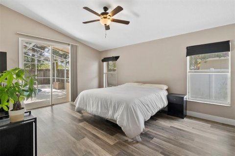 House in Tampa, Florida 4 bedrooms, 236.53 sq.m. № 1756989 - photo 29