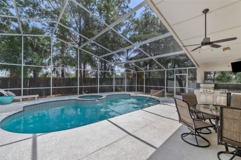 House in Tampa, Florida 4 bedrooms, 236.53 sq.m. № 1756989 - photo 2