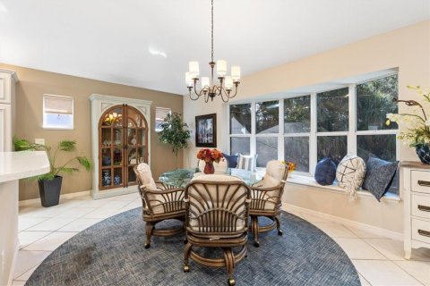 House in The Villages, Florida 3 bedrooms, 204.11 sq.m. № 2410043 - photo 22