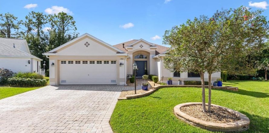 House in The Villages, Florida 3 bedrooms, 204.11 sq.m. № 2410043