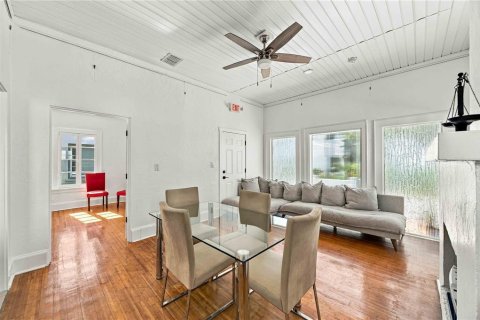 Immobilier commercial à louer à Sarasota, Floride: 130.06 m2 № 2416571 - photo 15