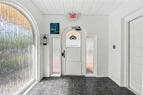 Immobilier commercial à louer à Sarasota, Floride: 130.06 m2 № 2416571 - photo 10