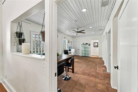 Immobilier commercial à louer à Sarasota, Floride: 130.06 m2 № 2416571 - photo 13