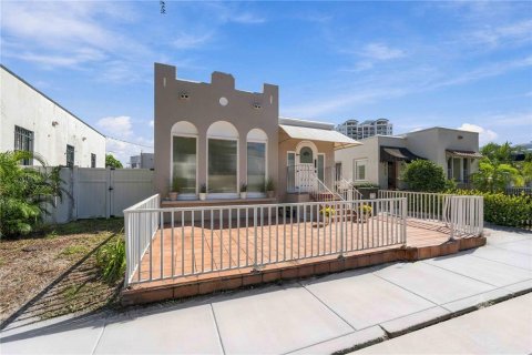 Immobilier commercial à louer à Sarasota, Floride: 130.06 m2 № 2416571 - photo 4