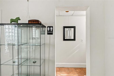 Immobilier commercial à louer à Sarasota, Floride: 130.06 m2 № 2416571 - photo 28