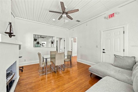 Immobilier commercial à louer à Sarasota, Floride: 130.06 m2 № 2416571 - photo 16
