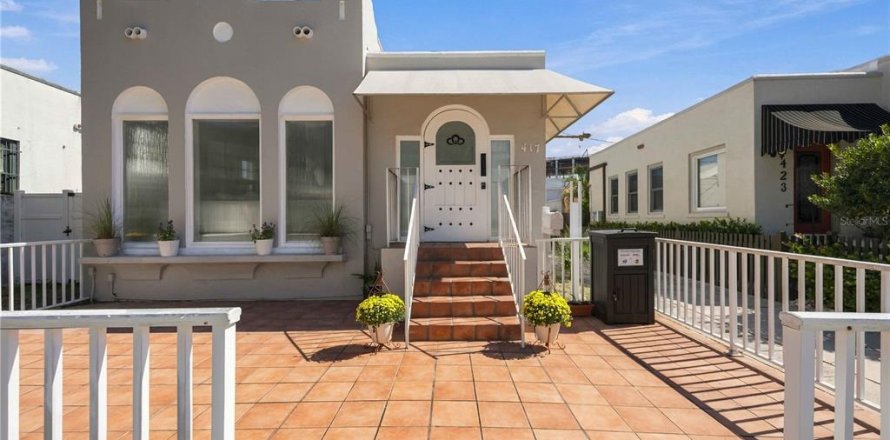 Immobilier commercial à Sarasota, Floride 130.06 m2 № 2416571