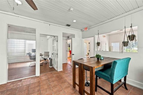 Immobilier commercial à louer à Sarasota, Floride: 130.06 m2 № 2416571 - photo 22