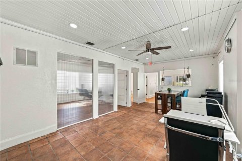 Immobilier commercial à louer à Sarasota, Floride: 130.06 m2 № 2416571 - photo 18