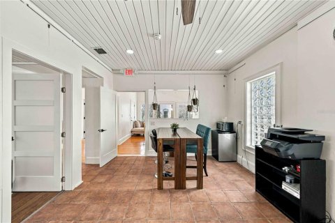 Immobilier commercial à louer à Sarasota, Floride: 130.06 m2 № 2416571 - photo 21