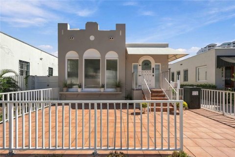 Immobilier commercial à louer à Sarasota, Floride: 130.06 m2 № 2416571 - photo 6