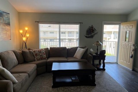 Condo in Clearwater, Florida, 2 bedrooms  № 1910222 - photo 4