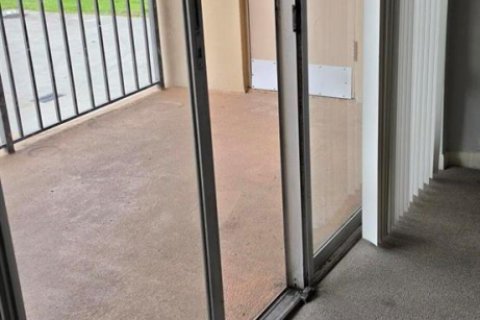 Copropriété à louer à Miami, Floride: 2 chambres, 86.96 m2 № 2168575 - photo 9