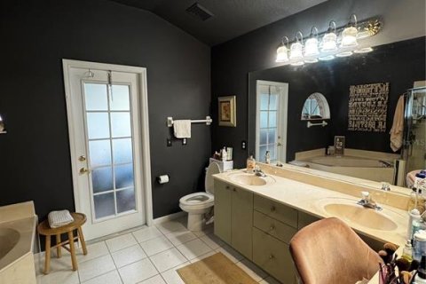 House in Deltona, Florida 3 bedrooms, 173.08 sq.m. № 1878168 - photo 19