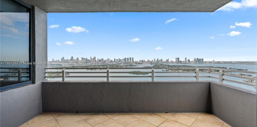 Condo à Miami Beach, Floride, 2 chambres  № 1950959