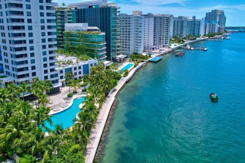 Copropriété à vendre à Miami Beach, Floride: 2 chambres, 117.24 m2 № 1950959 - photo 27