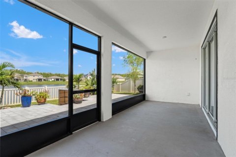 House in Wesley Chapel, Florida 4 bedrooms, 189.24 sq.m. № 1878052 - photo 8