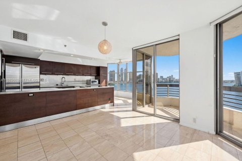 Купить кондоминиум в Авентура, Флорида 2 спальни, 125.7м2, № 2062260 - фото 3