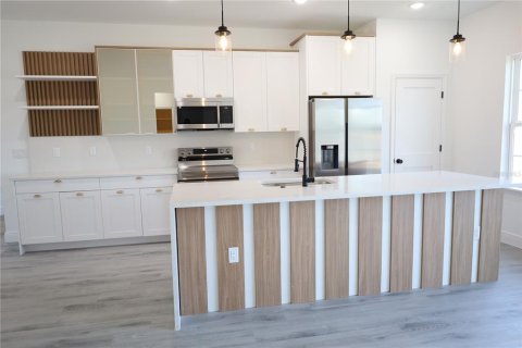House in Ocala, Florida 4 bedrooms, 164.81 sq.m. № 2224661 - photo 9