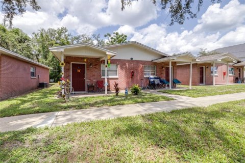 Commercial property in Tampa, Florida 119.57 sq.m. № 2219411 - photo 2