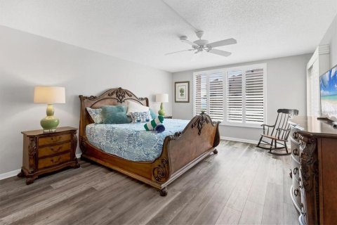 Condo in Sarasota, Florida, 2 bedrooms  № 2224265 - photo 24