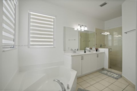 Villa ou maison à vendre à Homestead, Floride: 3 chambres, 191.19 m2 № 1924138 - photo 19