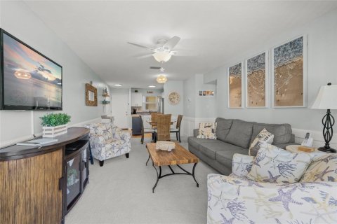 Condo in Siesta Key, Florida, 2 bedrooms  № 1812593 - photo 15