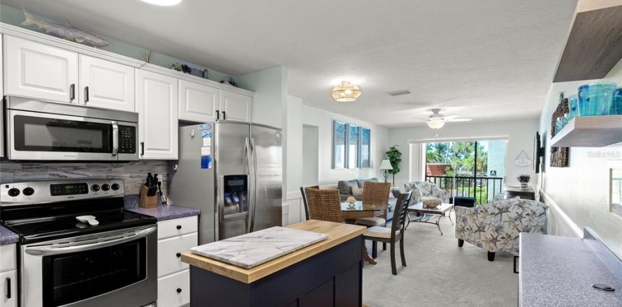 Condo in Siesta Key, Florida, 2 bedrooms № 1812593