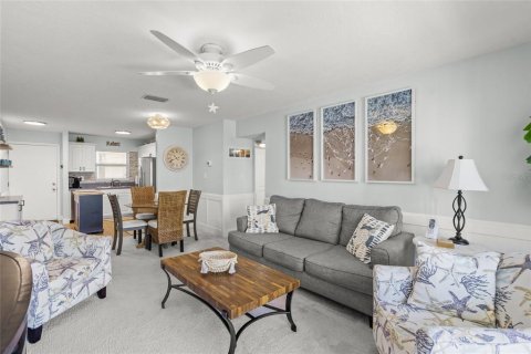 Condo in Siesta Key, Florida, 2 bedrooms  № 1812593 - photo 13