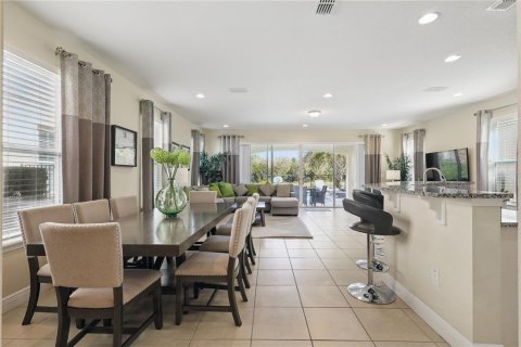 House in Four Corners, Florida 5 bedrooms, 309.18 sq.m. № 1526722 - photo 2