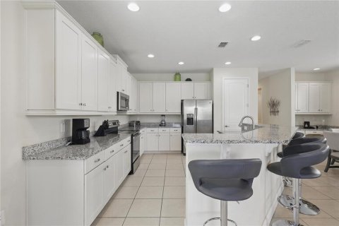 House in Four Corners, Florida 5 bedrooms, 309.18 sq.m. № 1526722 - photo 8