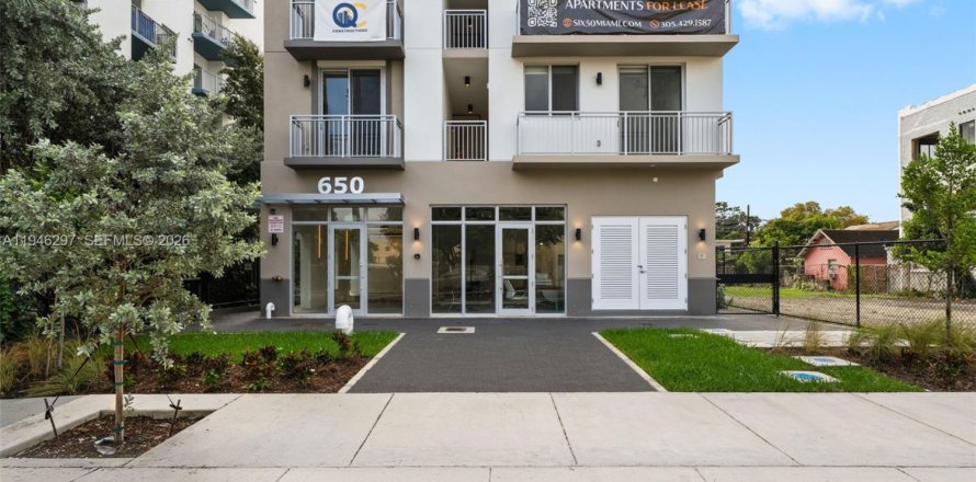 Studio in Miami, Florida № 2002595