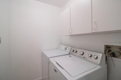 Купить кондоминиум в Сент-Питерсберг, Флорида 9 комнат, 82.68м2, № 1522025 - фото 29