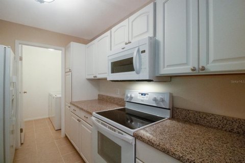 Купить кондоминиум в Сент-Питерсберг, Флорида 9 комнат, 82.68м2, № 1522025 - фото 10