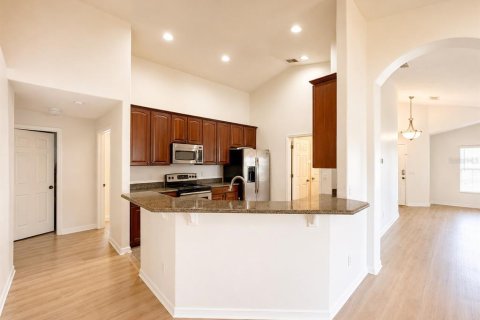 Villa ou maison à louer à Orlando, Floride: 4 chambres, 170.57 m2 № 2113782 - photo 4