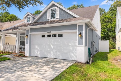 House in Lutz, Florida 4 bedrooms, 193.42 sq.m. № 2383423 - photo 4