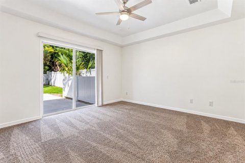 House in Lutz, Florida 4 bedrooms, 193.42 sq.m. № 2383423 - photo 19