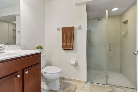 Adosado en venta en Doral, Florida, 4 dormitorios, 163.23 m2 № 2175039 - foto 22