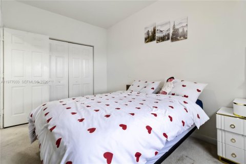 Adosado en venta en Doral, Florida, 4 dormitorios, 163.23 m2 № 2175039 - foto 29