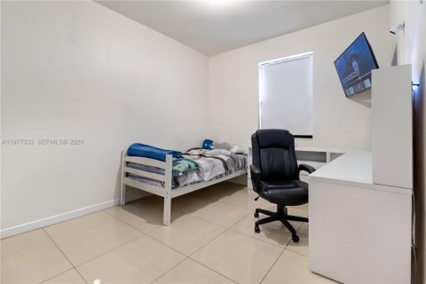 Adosado en venta en Doral, Florida, 4 dormitorios, 163.23 m2 № 2175039 - foto 23