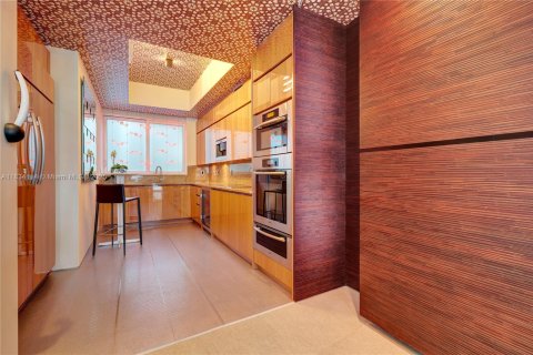Copropriété à louer à Miami Beach, Floride: 4 chambres, 256.97 m2 № 1813941 - photo 4