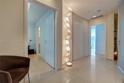 Copropriété à louer à Miami Beach, Floride: 4 chambres, 256.97 m2 № 1813941 - photo 9