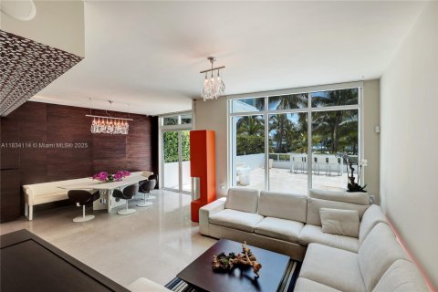 Copropriété à louer à Miami Beach, Floride: 4 chambres, 256.97 m2 № 1813941 - photo 7