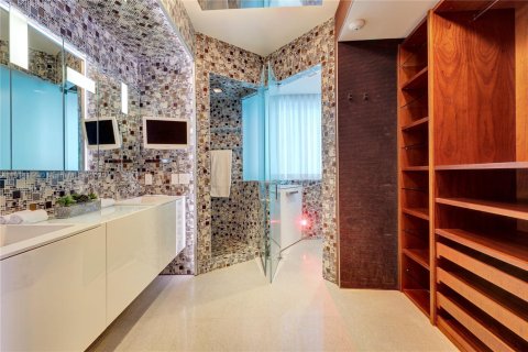 Copropriété à louer à Miami Beach, Floride: 4 chambres, 256.97 m2 № 1813941 - photo 17