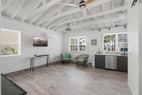 Villa ou maison à vendre à Saint Pete Beach, Floride: 4 chambres, 319.89 m2 № 2151731 - photo 26