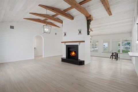 Villa ou maison à vendre à Saint Pete Beach, Floride: 4 chambres, 319.89 m2 № 2151731 - photo 10